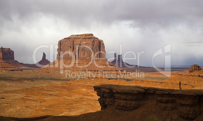 TOURIST AT MONUMENT VALLEY