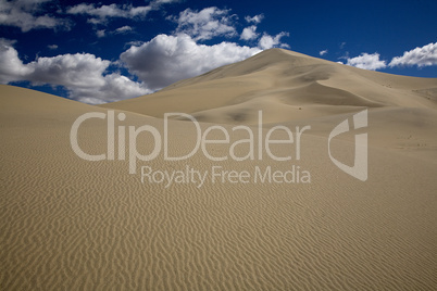 LINES IN THE SAND AT EUREKA DUNES