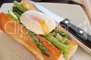 Poached Egg With Asparagus