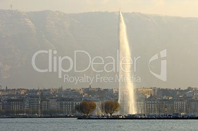 Lake of Geneva with Jet dEau founta