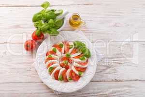 tomato with mozzarella cheese