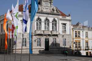 the historical square of Do Giraldo in Evora