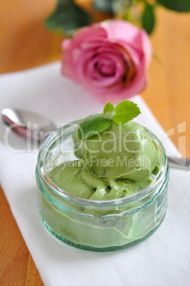 Grüne Matcha Eiscreme