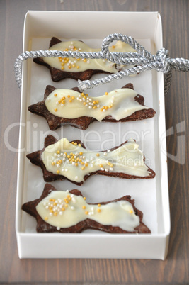 Schokolade Sternschnuppen mit Zuckerglasur und Streusel