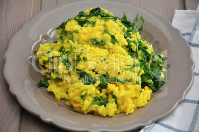 Risotto alla milanese mit Rucola