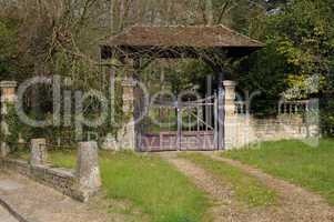 France, an old gate in Yveline