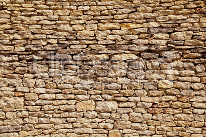 Natursteinmauer in Südfrankreich