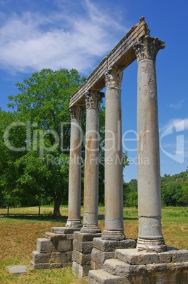 Riez roemischer Tempel - Riez roman temple 02