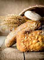 Bread, wheat and basket