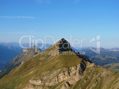 Sharp ridge, mountain called Tannhorn