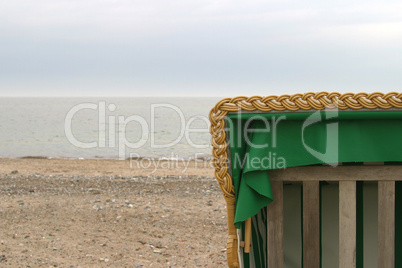 Strandkorb außerhalb der Saison off-season beach chair