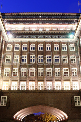 Chilehaus Hamburg Innenhof mit Torbogen CHilehaus Hamburg Atrium