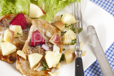 Steak mit Apfelsalat - Steak with apple salad