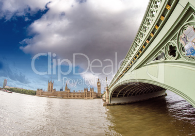 London. Westminster Bridge and Houses of Parliament, wide angle