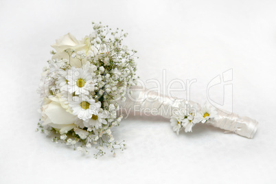 White flowers wedding bouquet
