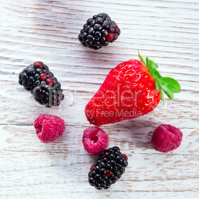 strawberries blackberries raspberries