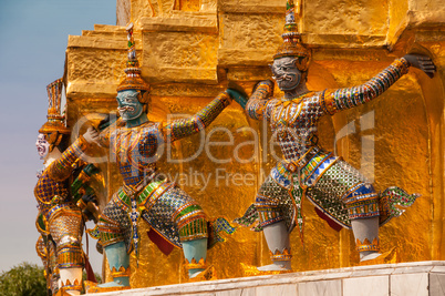 Wat Phra Kaeo guardians