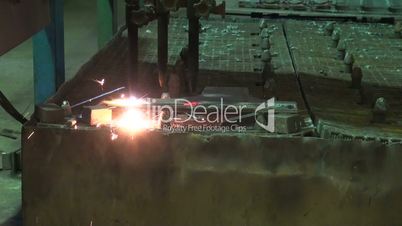 production of metal constructions of metal cutting with gas welding