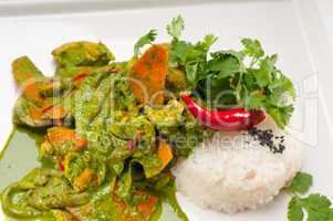 chicken with green curry vegetables and rice