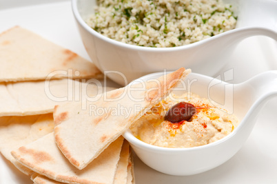 taboulii couscous with hummus