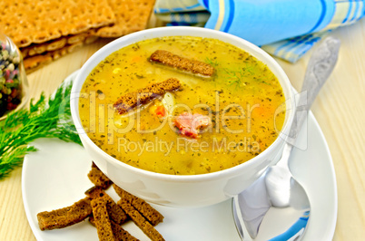 Soup pea with croutons