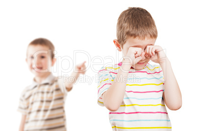 Children in conflict quarrel