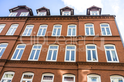 Fassade eines Gründerzeitgebäudes in Kiel, Deutschland