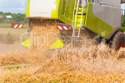 Combine harvester