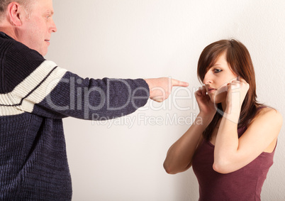 Vater und Tochter streiten sich