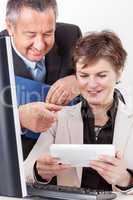 Employee shows their superiors Tablet PC