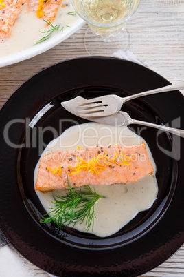 salmon grilled with dill and boiled potato