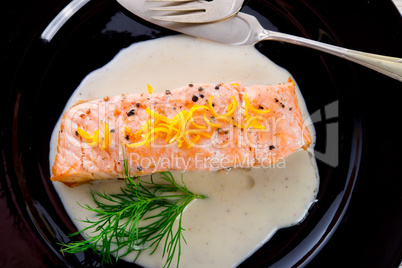 salmon grilled with dill and boiled potato