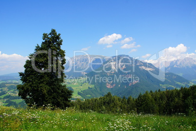 Landschaft am Rand der Dolomiten