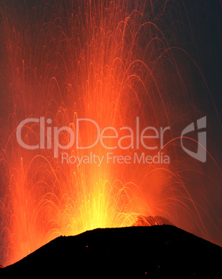 eruption of mount Stromboli