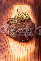 Steak vom Grill mit Rosmarin