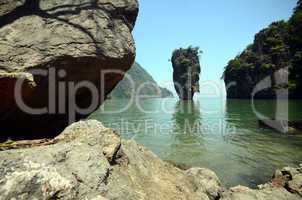 bond island