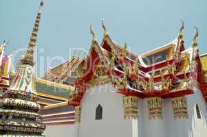 Dächer des Tempel Wat Ratchaburana in Bangkok