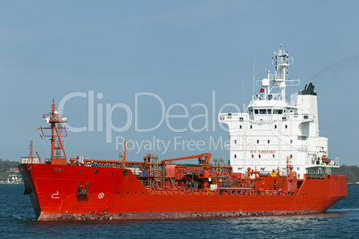 Tankschiff vor dem Nord-Ostsee-Kanal in Kiel, Deutschland