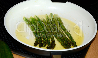 Green asparagus