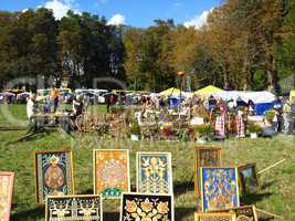 many people on the holiday of autumn in ukraine