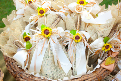 Jute wedding gifts with sunflowers