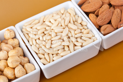 Peanuts aldons and hazelnuts