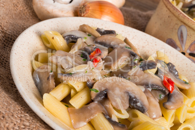 penne and mushroom sauce