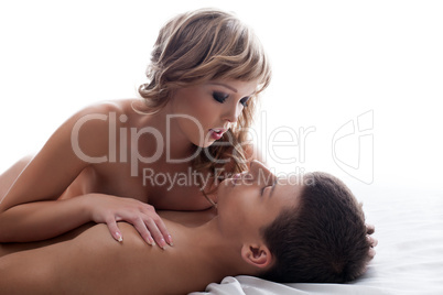 Image of proximity between man and woman