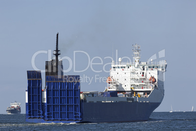 Ro-Ro-Fähre auf der Ostsee bei Kiel, Deutschland