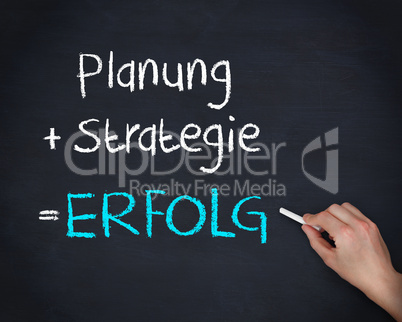 Man writing planung strategy and erfolg