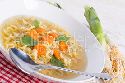 nudel suppe