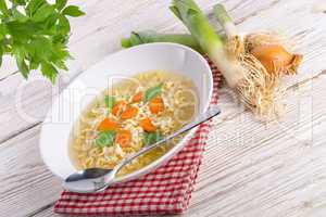 nudel suppe