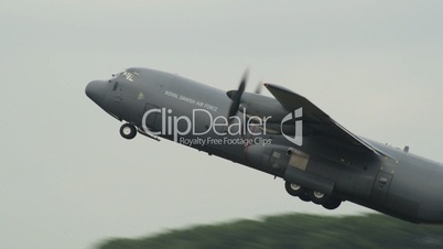 Lockheed C-130J Super Hercules emergency take off 10951