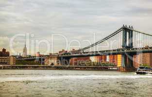 new york city cityscape with manhattan bridge